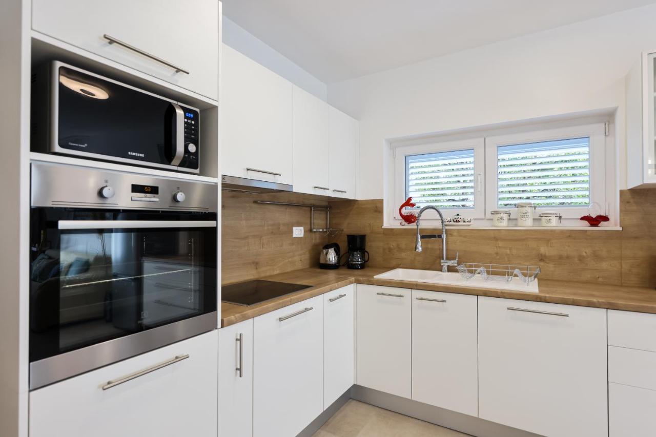 Apartment Puntamika Villa De Rosa - Ground Floor Zadar Ngoại thất bức ảnh