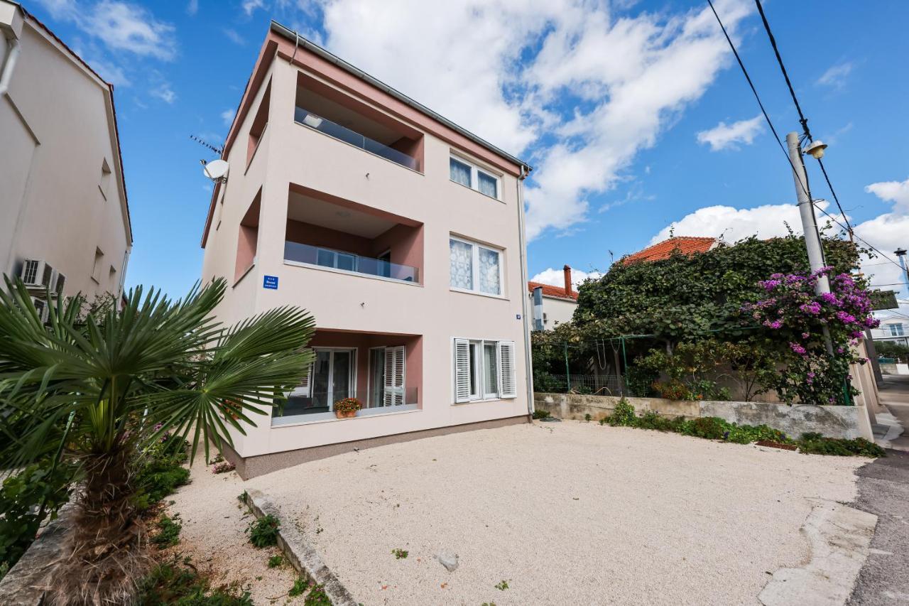 Apartment Puntamika Villa De Rosa - Ground Floor Zadar Ngoại thất bức ảnh